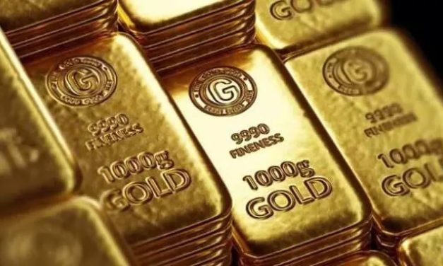 Altın 2,5 yılın en düşük düzeyini gördü