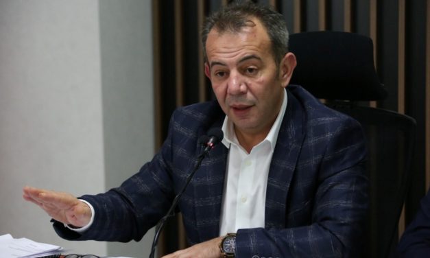 CHP’li Tanju Özcan’a 1 yıl üyelikten men