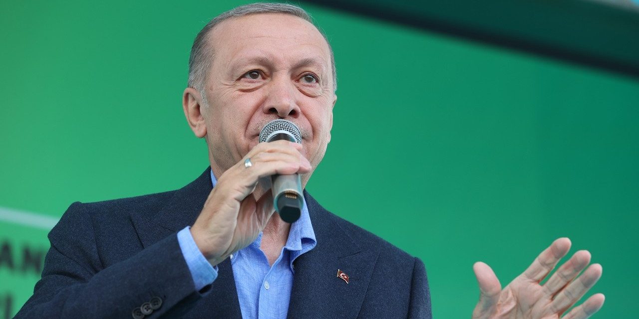 Cumhurbaşkanı Erdoğan: Kimin ülkemizi yapıtlarıyla şenlendirdiğini göreceğiz