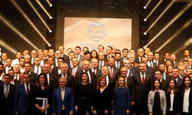 Dokumacılık ihracatçısı 1099 firmaya ödül