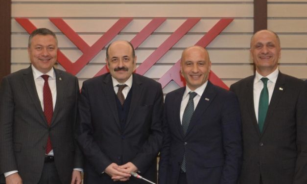Dokumacılık mühendisliği seçene minimum fiyat kadar burs