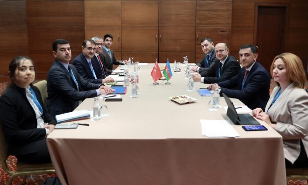 Dönmez: Hazar’ın doğusunu ve batısını birleştirmeliyiz