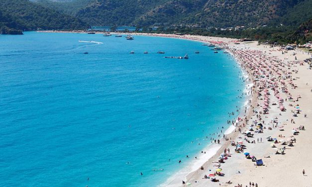 Güney Ege’de yerli turist turizmciye bayram ettirdi