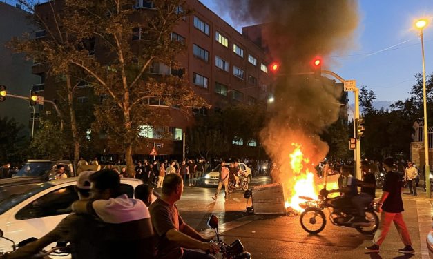 İran’da Mahsa Emini protestoları 14. gününde