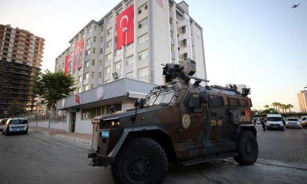 Mersin’deki operasyonda 20 kişi gözaltına alındı