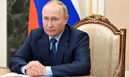 Putin: Kısmi seferberlikte yapılan yanılgılar düzeltilmeli