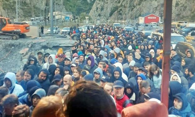 Rusya-Gürcistan hududunda kaçış kuyruğu