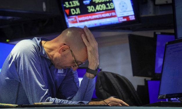 10 CEO’dan 8’i resesyon bekliyor, işten çıkarmalar yolda