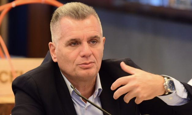 “5G muhtaçlığı, teknolojiden çok frekans gereksinimine dayanıyor”