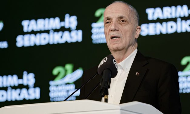 Atalay: Ocak ayında aldığımız maaşı aralık ayında da verin