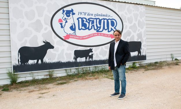 Bayır’dan süt üreticisine 1 liralık ek destek