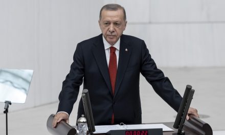 Cumhurbaşkanı Erdoğan: Enflasyonun altında ezilmelerine müsaade vermeyeceğiz