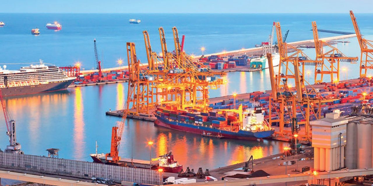 Dünya limanlarına talep azalıyor, Türkiye’de artıyor