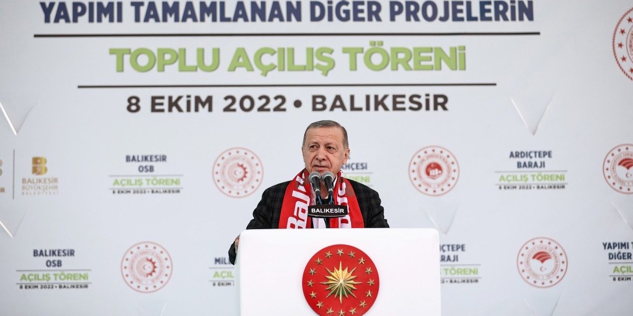 Erdoğan: Faiz her geçen gün inmeye devam edecek