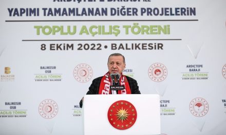 Erdoğan: Faiz her geçen gün inmeye devam edecek