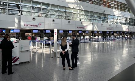 Eurowings, grev nedeniyle yüzlerce uçuşu iptal etti