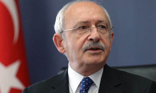 Kılıçdaroğlu: Bayanların giysi kuşamını siyasetin monopolünden çıkartıyoruz