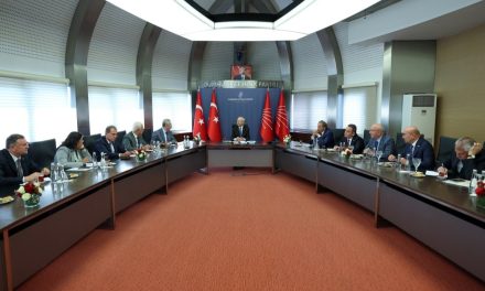 Kılıçdaroğlu, CHP’li büyükşehir belediye liderleriyle görüştü