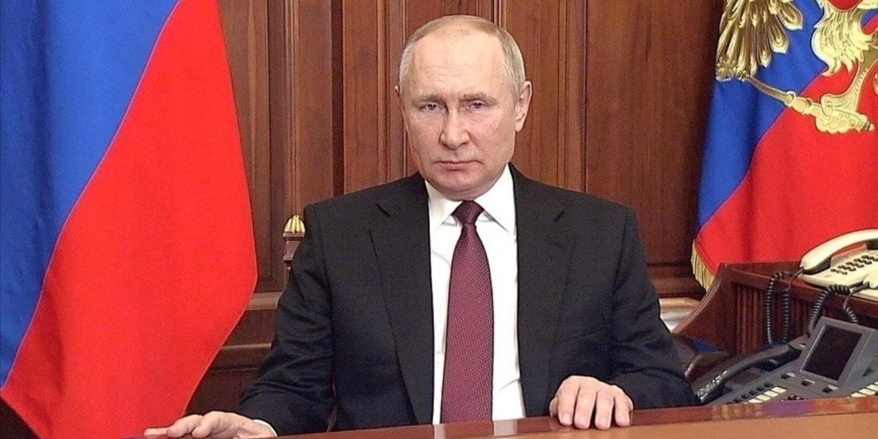 Putin, ilhak edilen bölgelerde sıkıyönetim ilan etti