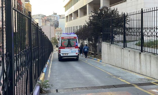 Bakan Yanık: Çalışma arkadaşımız ve kızını terör hücumunda kaybettik
