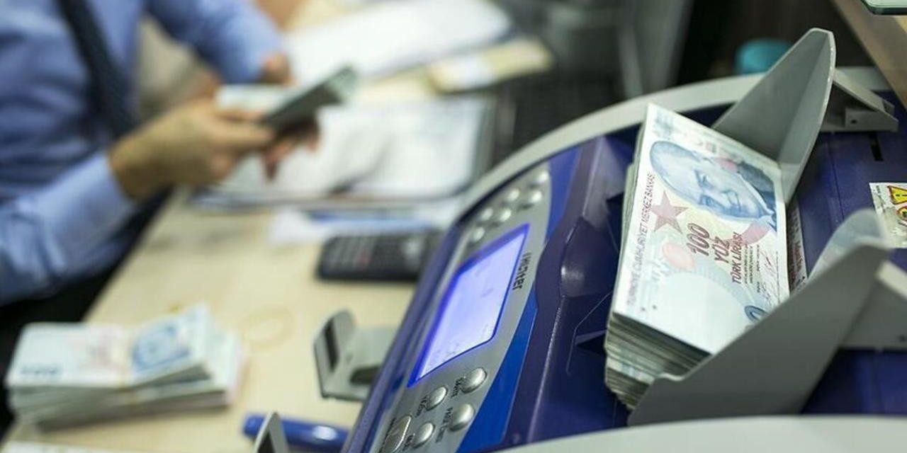 Bankacılık kesimi kredi hacmi 21,6 milyar lira arttı