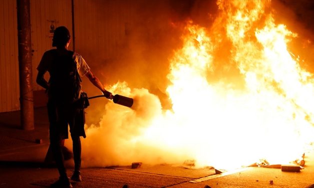 Çin’de Sincan’ın Urumçi kentinde çıkan yangında 10 kişi öldü