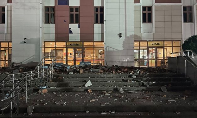 Düzce’nin Gölyaka ilçesinde 5,9 büyüklüğünde sarsıntı