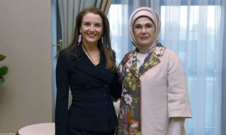 Emine Erdoğan, Regina De Dominicis ile görüştü