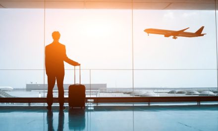 Havalimanlarında yolcu sayısı yüzde 45,7 arttı
