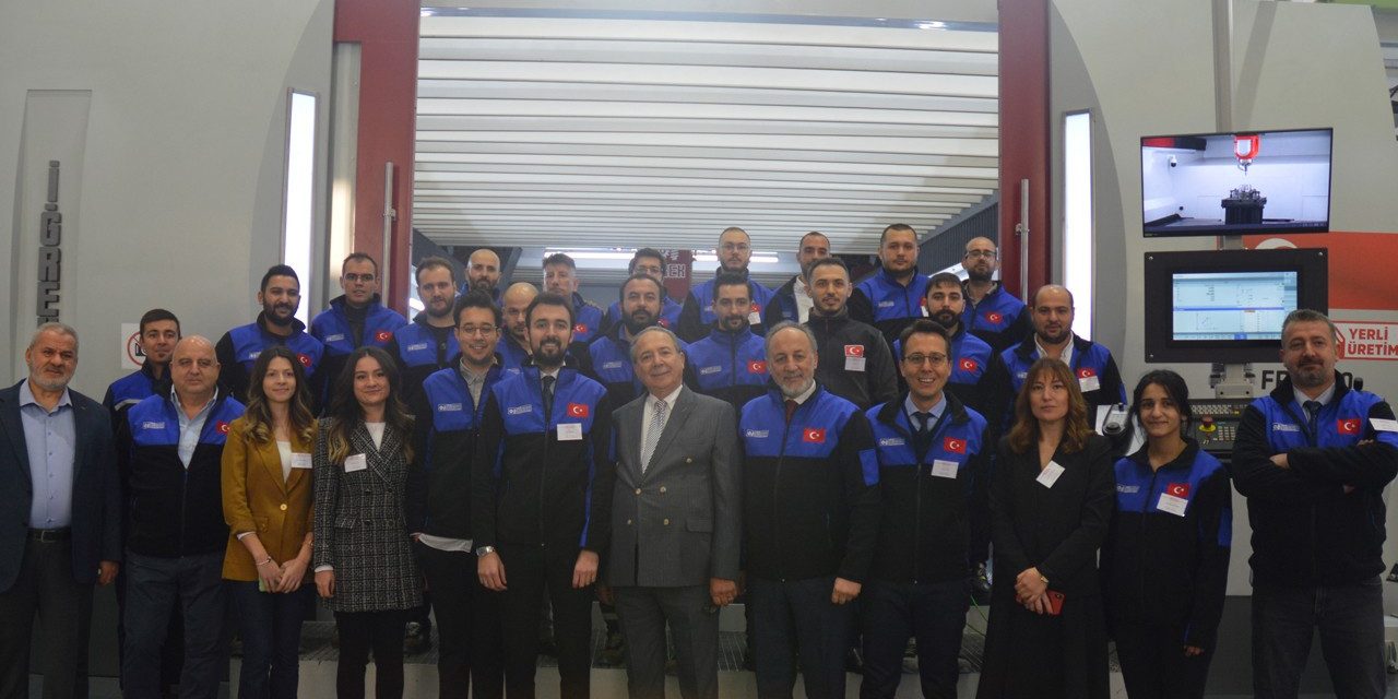 İğrek Makina gövde gösterisi yaptı