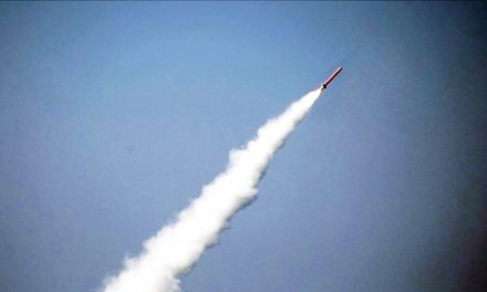 İran, hipersonik balistik füze ürettiğini duyurdu