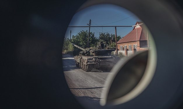 Luhansk bölgesinde savaşarak yavaş yavaş ilerliyoruz