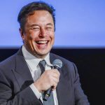 Musk Twitter’ı aldı, Tesla payı satmaya başladı