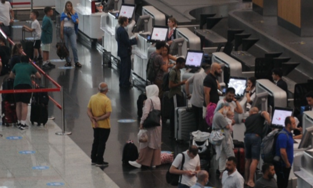 Ruslar tekrar İstanbul’da lakin “bavul turizmi” için değil