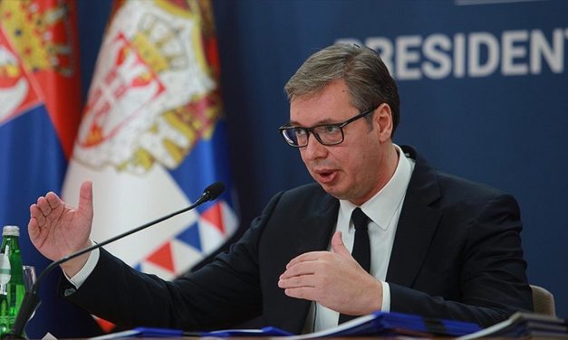 Sırp önder Vucic, Kosova ile 10 yılın en yüksek tansiyonunu yaşadıklarını söyledi