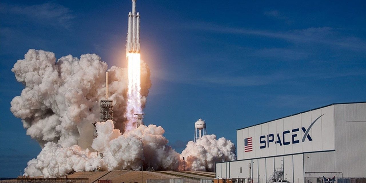 SpaceX’in Dragon kapsülü 4 ton kargoyla Milletlerarası Uzay İstasyonu’na fırlatıldı
