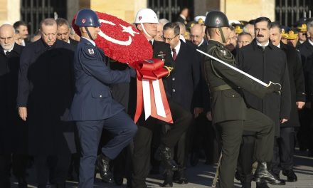 Ulu Lider Atatürk için Anıtkabir’de devlet merasimi düzenlendi