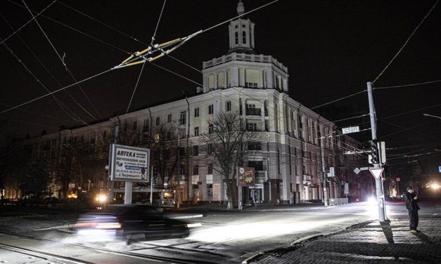 Zelenskiy: “Bu hafta da kilit vazifemiz enerjidir”