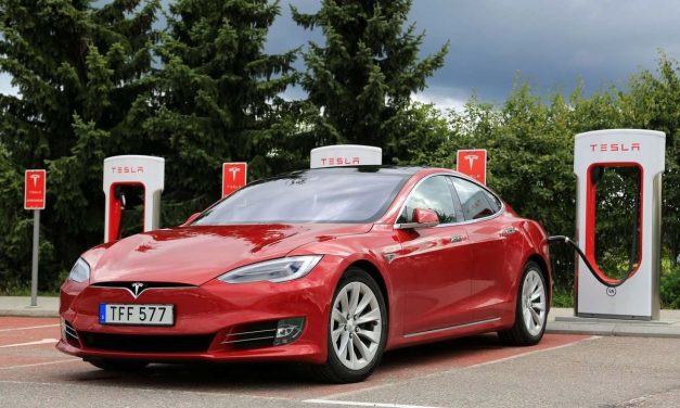 Tesla, binlerce aracı geri çağırdı