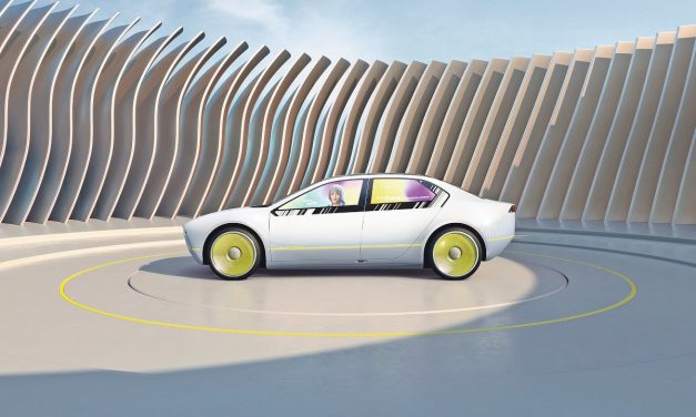 BMW CES’te renklendi