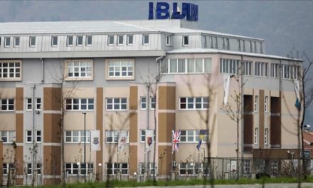 Bosna Hersek’te FETÖ okulları borç batağında