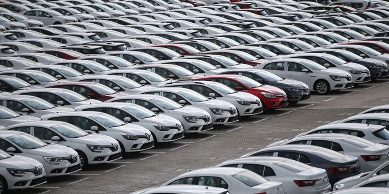 Çin’in araba üretimi ve satışları geriledi