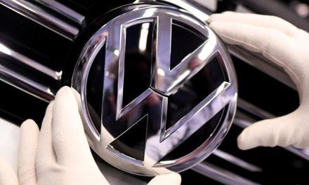 Çip sorunu  Volkswagen’i vurdu: Araç teslimatı 4,56 milyona geriledi