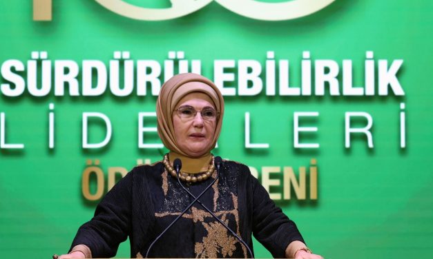 Emine Erdoğan paylaştı: Hediyen beni çok memnun etti
