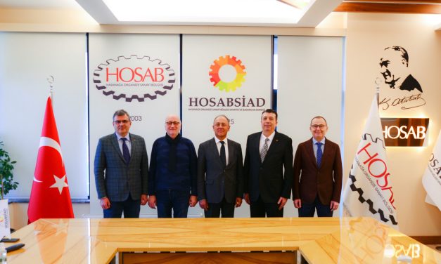 HOSAB’da Sezayi Sezer ve Ömer Faruk Korun’a güvenoyu