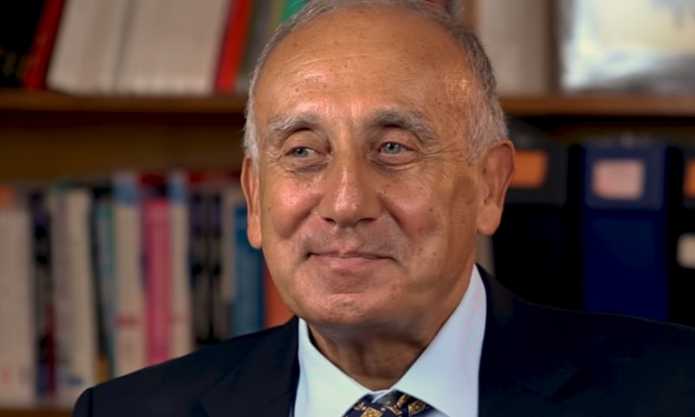 İktisatçı Fikret Şenses ömrünü yitirdi