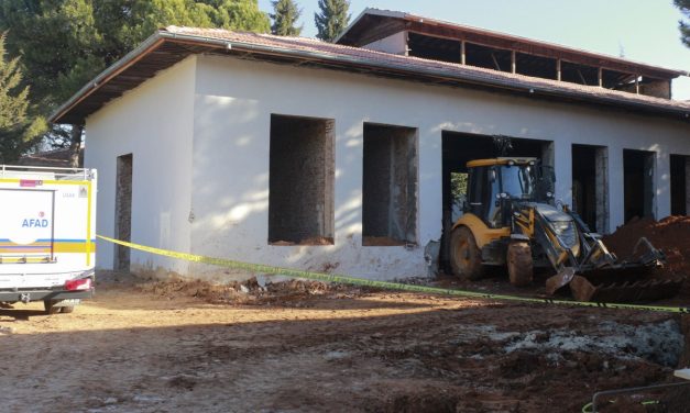 İnşaat alanında göçük: 2 personel yaralandı