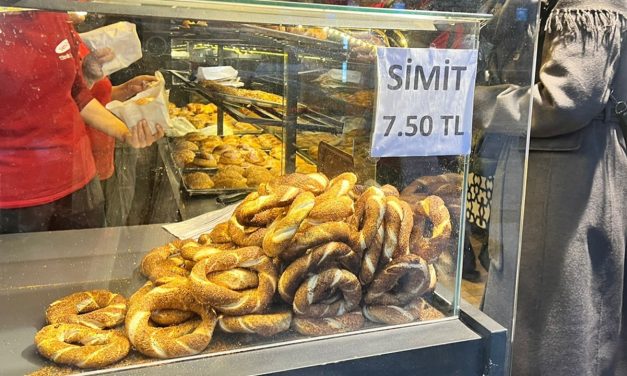 İstanbul’da simit fiyatlarına gayriresmi artırım