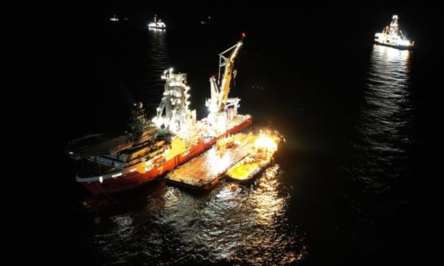 Karadeniz gazını dağıtacak ikinci hazne de denize indirildi