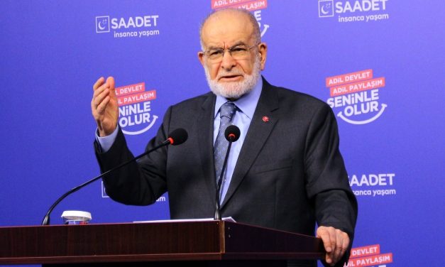 Karamollaoğlu, İsveç’te Kur’an-ı Kerim yakılmasını kınadı